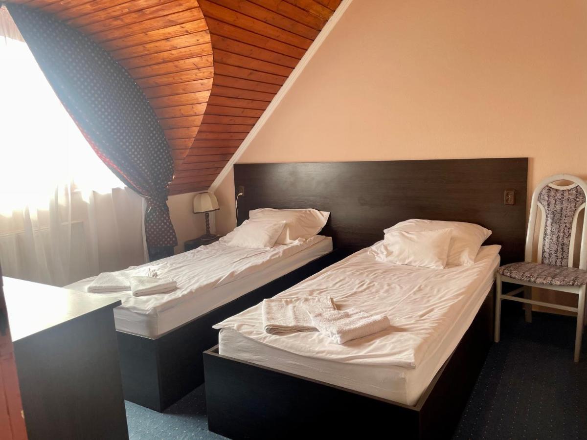 Karikas Hotel Hajdúszoboszló Extérieur photo
