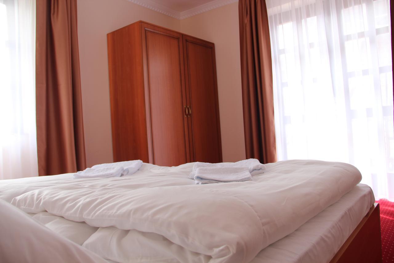Karikas Hotel Hajdúszoboszló Extérieur photo