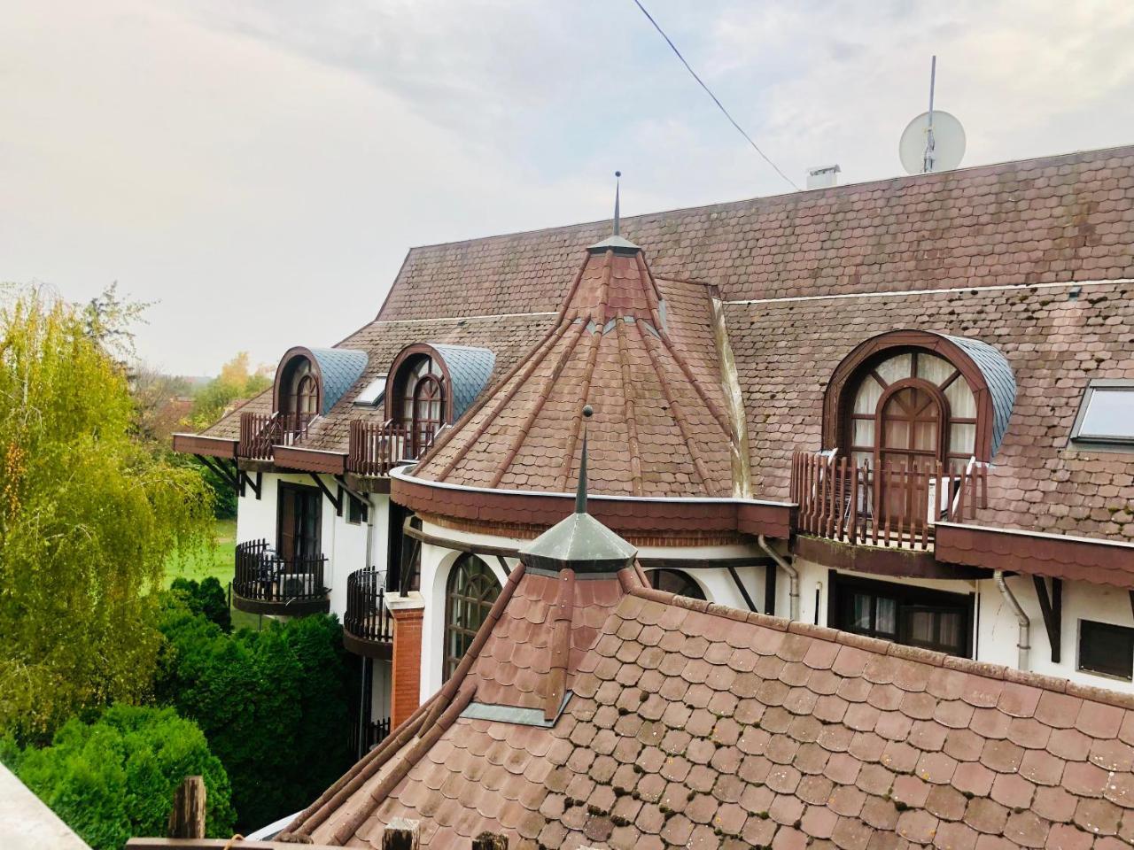 Karikas Hotel Hajdúszoboszló Extérieur photo