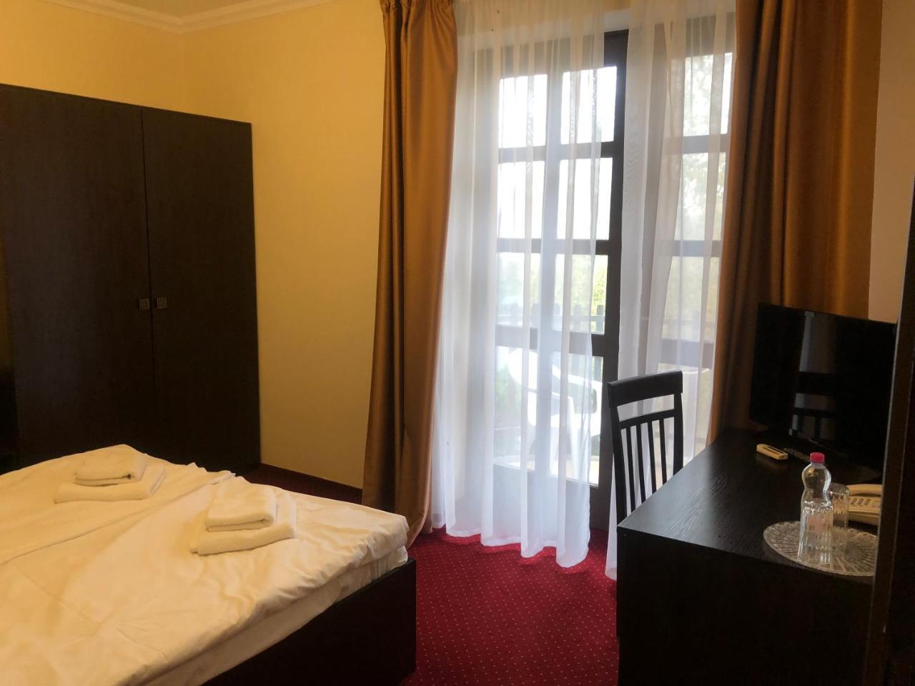 Karikas Hotel Hajdúszoboszló Extérieur photo